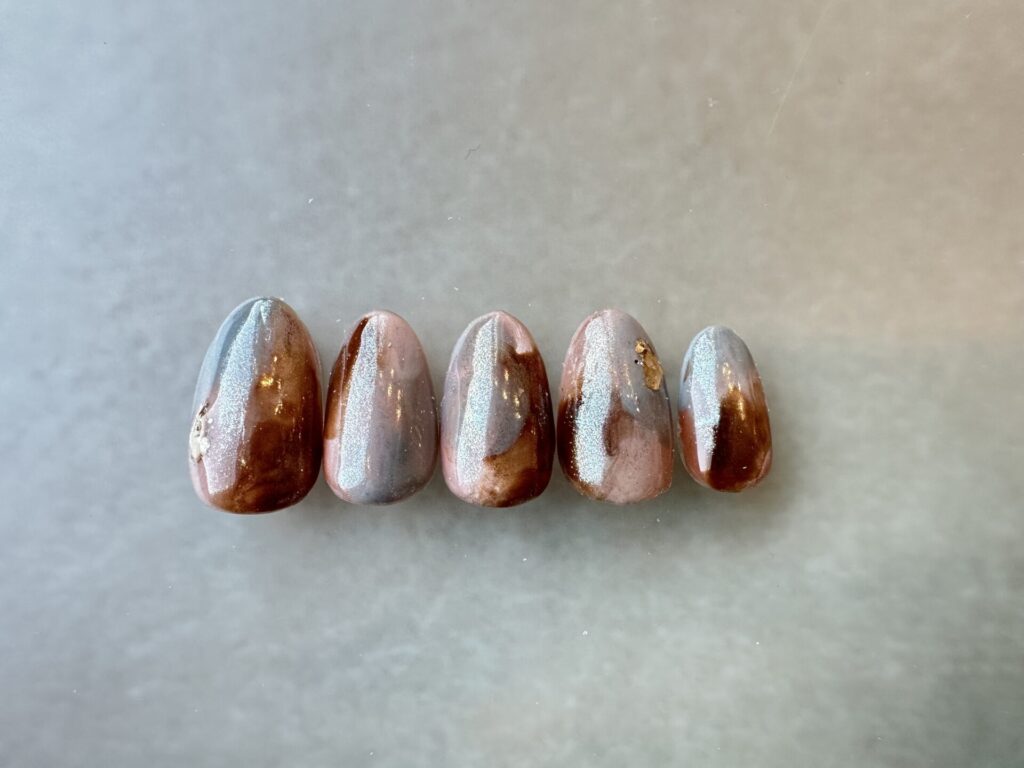 12月スタッフおすすめアート#2025